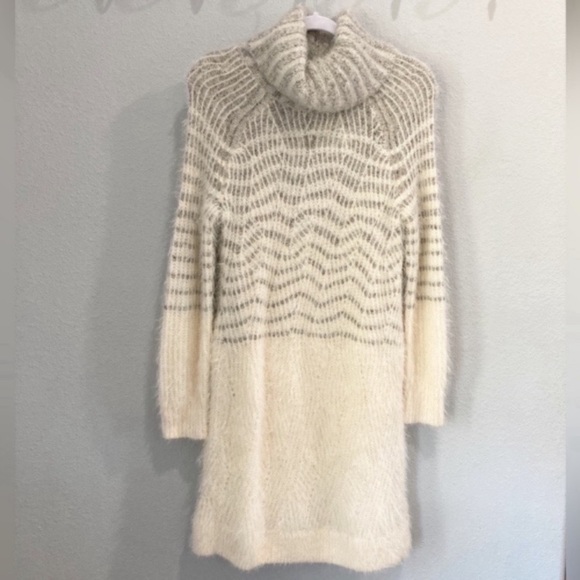 ❄️Keep Cozy!❄️ New Anthropologie Boho Wool Alpaca Eyelash Cozy Sweater Dress - Picture 2 of 13